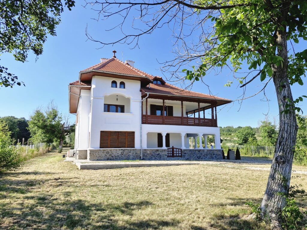 Casa memorială Ion Popescu-Voitești